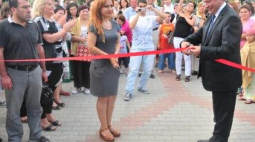 Resim Kursiyerlerinden Yıl Sonu Sergisi