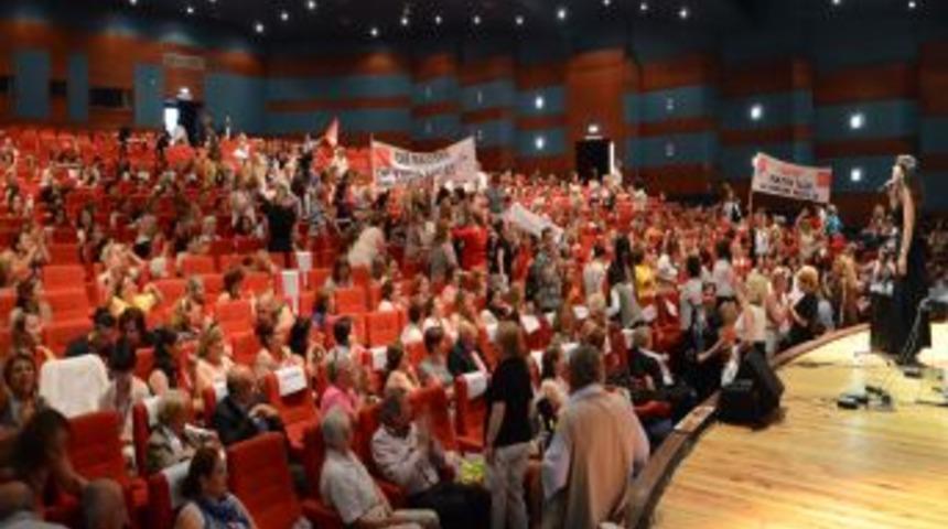 CHP İstanbul Kadın Kolları'nda Kongre Heyecanı