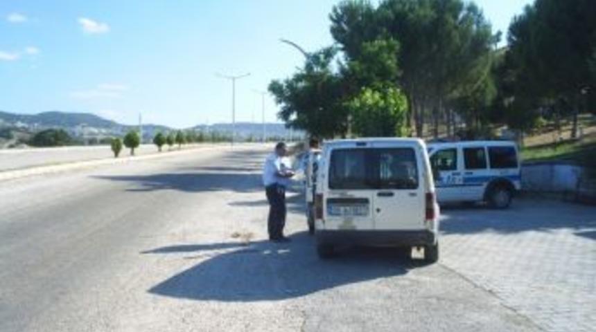 Selendi Emniyeti Denetimlerini S&uuml;rd&uuml;r&uuml;yor