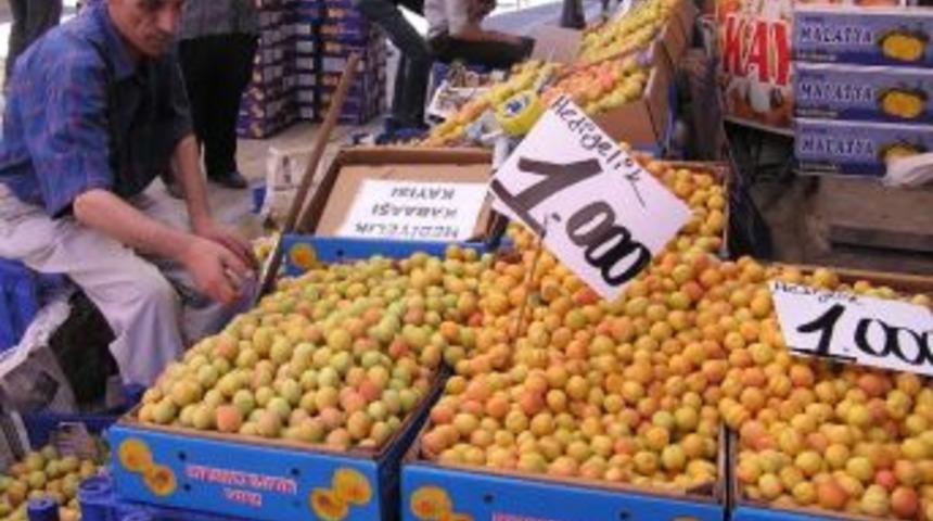 Yaş Kayısı 1 Tl&rsquo;ye Kadar D&uuml;şt&uuml;