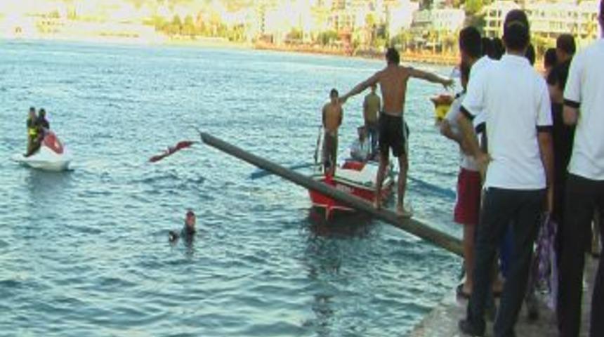 Kabotaj Bayramı'na Yağlı Direk Yarışması Damgasını Vurdu
