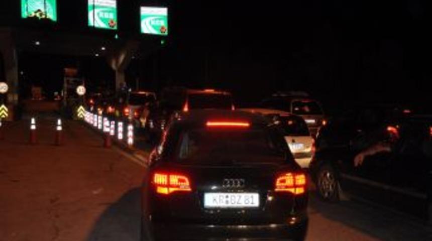 Gurbet&ccedil;ilerin KGS Kavgası