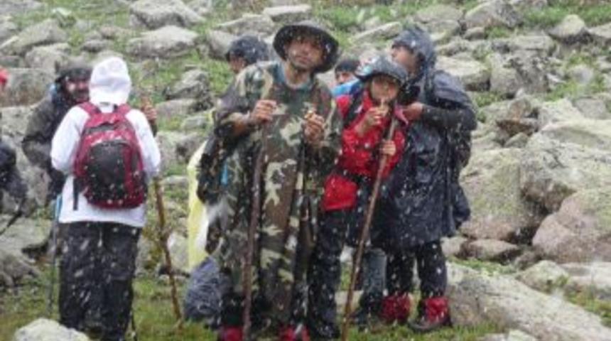 Rize'de Temmuz Ayında Kar S&uuml;rprizi