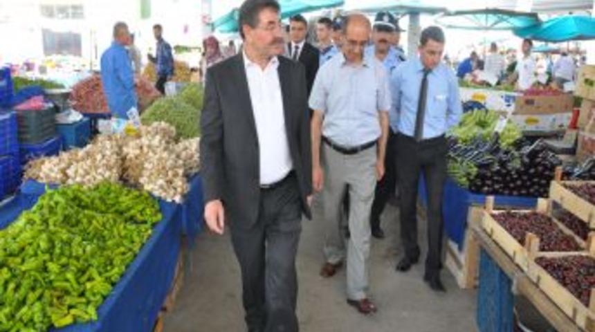 Başkan Odabaşı Seğmenler Mahallesi'nde Pazar Denetledi