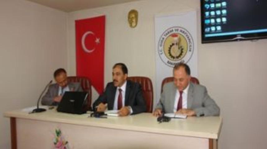 Erzurum İl Gıda, Tarım Ve Hayvancılık M&uuml;d&uuml;rl&uuml;ğ&uuml;nde İl&ccedil;e Bilgi Alışveriş Toplantısı Yapıldı