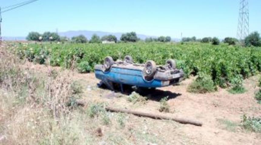 Salihli'de Trafik Kazası: 3 Yaralı