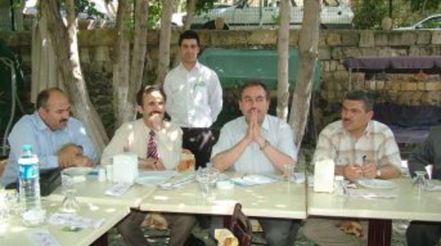 Ramazan Ayının Ana Teması 'selamlaşmak'