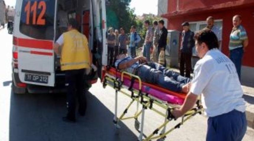 Boz&uuml;y&uuml;k&rsquo;te Trafik Kazaları: 10 Yaralı