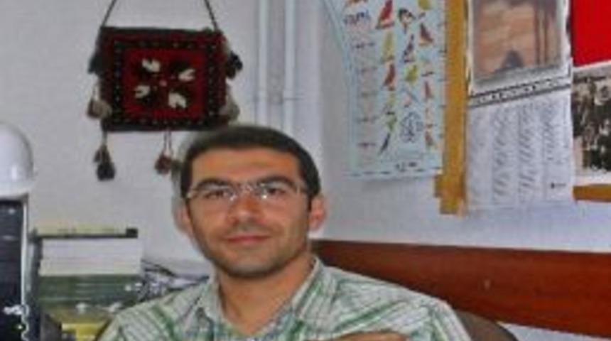 Araştırmacı Yazar Serdar Atabay'ın 'ke&ccedil;i Kalesi&rsquo;nin Bağrında Bir T&uuml;rkmen Oymağı' İsimli Kitabının İkinci Baskısı &Ccedil;ıktı