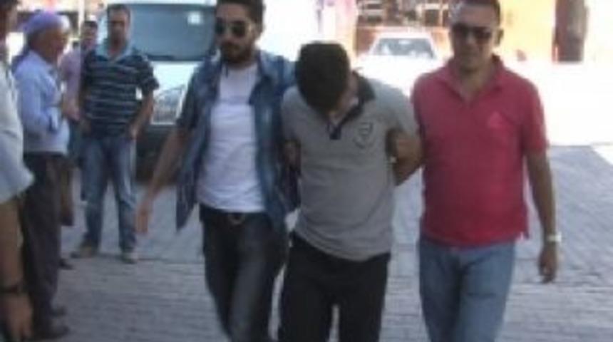 &lsquo;Pislik&ccedil;i&rsquo; hırsız yakalandı