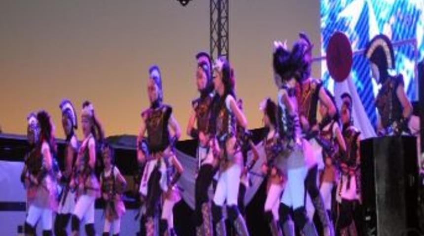 Ottoman Dans Topluluğu İzleyenleri B&uuml;y&uuml;ledi