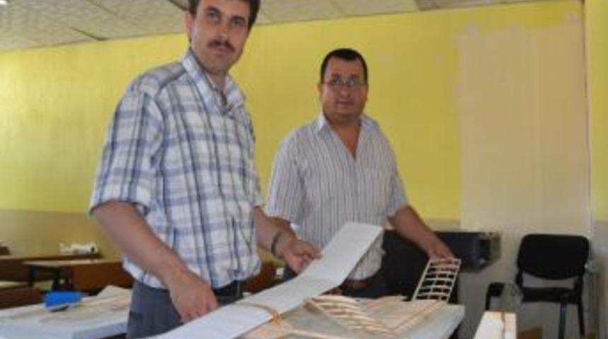 Saruhanlı'da Model U&ccedil;ak Kursu Veriliyor