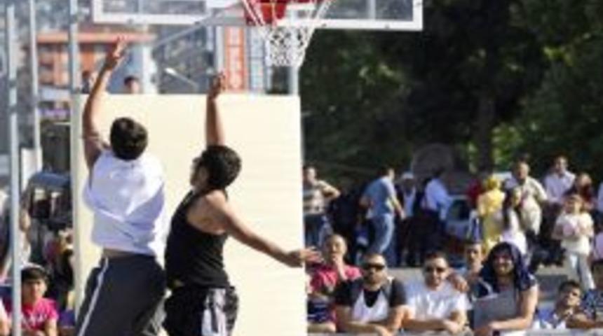Bursalı Basket&ccedil;iler T&uuml;rkiye&rsquo;yi Alcatraz&rsquo;da Temsil Etmek I&ccedil;in Ter D&ouml;kt&uuml;