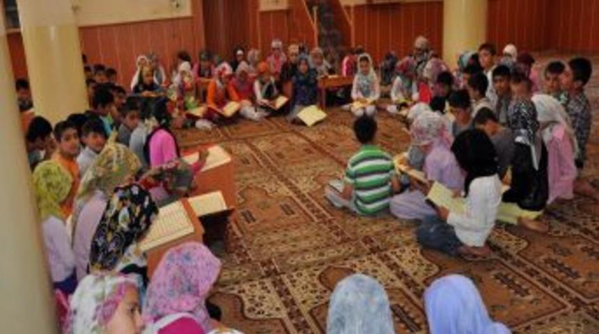 Midyat&rsquo;ta Kur&rsquo;an Kursları B&uuml;y&uuml;k Ilgi G&ouml;r&uuml;yor