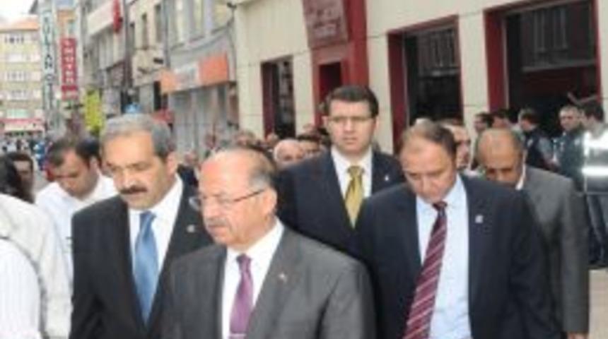 Sivas Olaylarında Yaşamını Yitirenler Anıldı