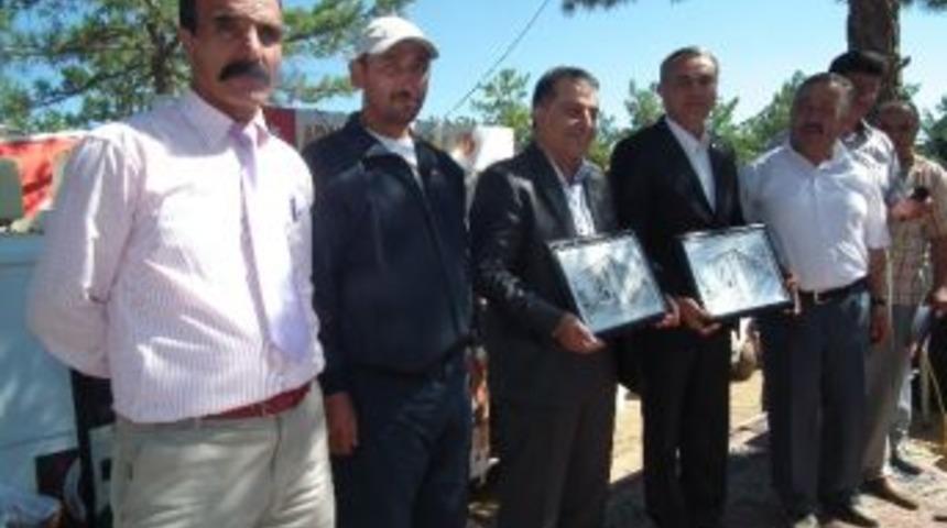 Durmuş, Partilileriyle Piknikte Buluştu