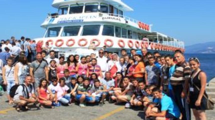 Eğlence İskeleye Taştı