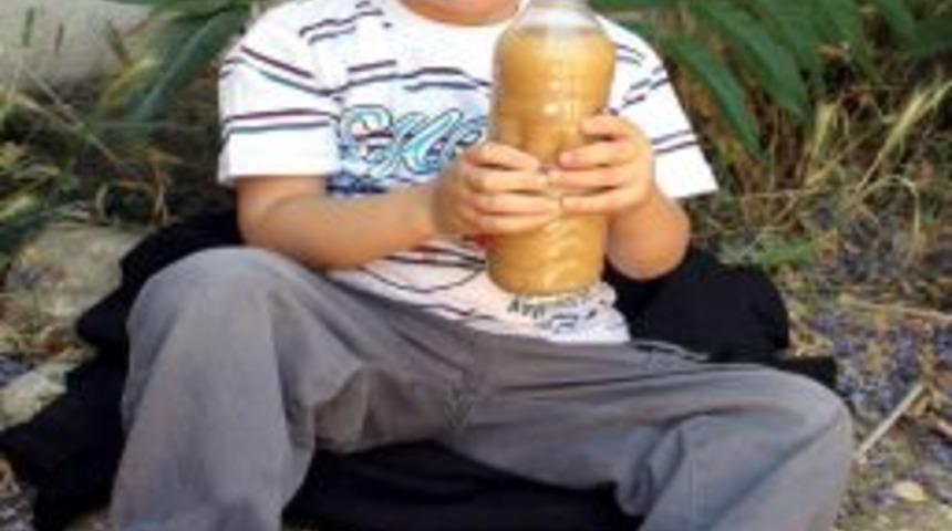 &Ccedil;eşmelerinden &Ccedil;amur Aktığını Iddia Eden Kadınlar Sokaklara D&ouml;k&uuml;ld&uuml;