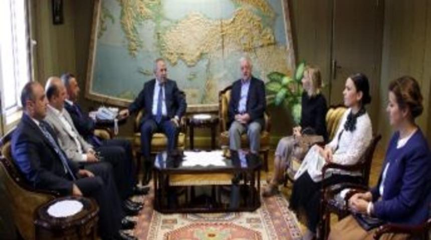 Ak Parti İl Başkanlığı İadeyi Ziyaretlere Başladı