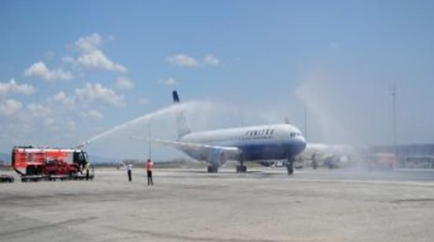 Unıted Havayolları T&uuml;rkiye&rsquo;ye İlk U&ccedil;uşunu Yaptı
