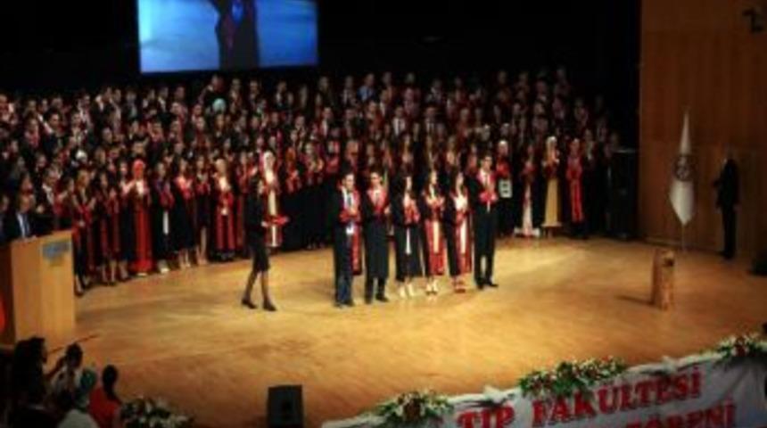 Atat&uuml;rk &Uuml;niversitesi&rsquo;nden 180 Doktor Daha Mezun Oldu