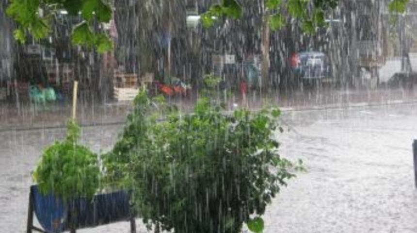 Kağızman&rsquo;a jet hızıyla yağmur yağdı