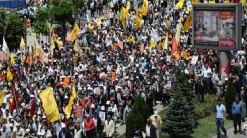 Sivil Toplum Kuruluşları Ve Siyasiler Sivas Olaylarını Andı