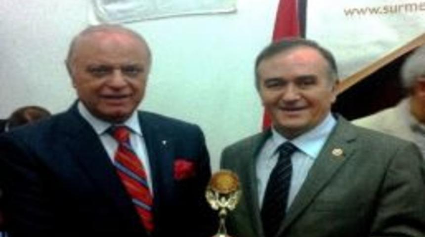 Mhp Manisa Milletvekili Ak&ccedil;ay 'yılın Milletvekili' Se&ccedil;ildi