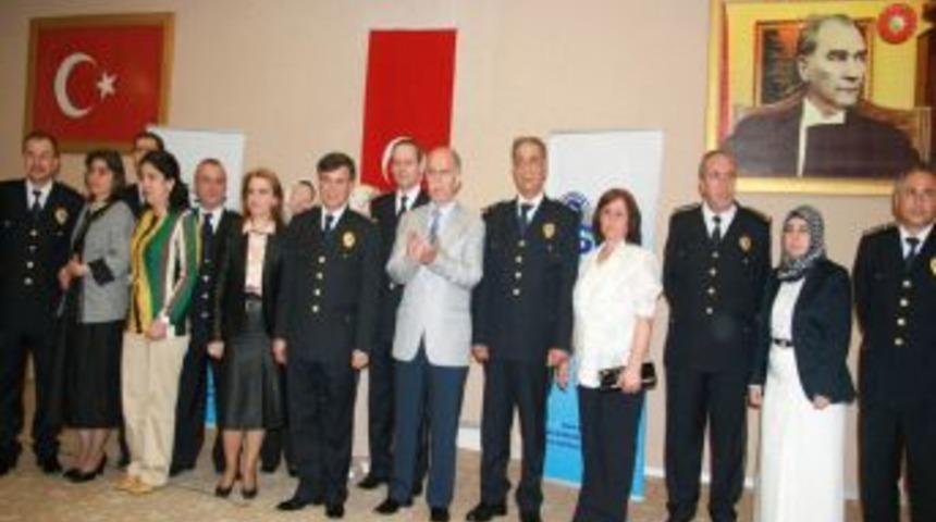 Bursa Emniyet M&uuml;d&uuml;rl&uuml;ğ&uuml;'nde 102 Personel Terfi Etti