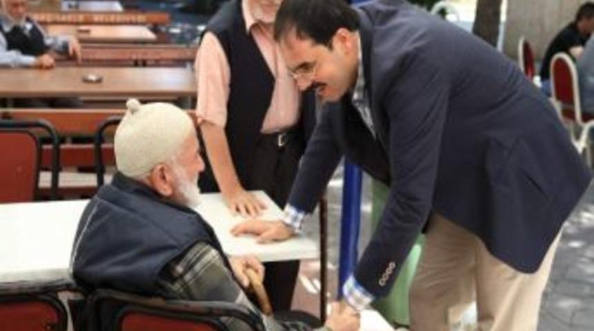 Ayaz, Ayağının Tozuyla Sahaya İndi