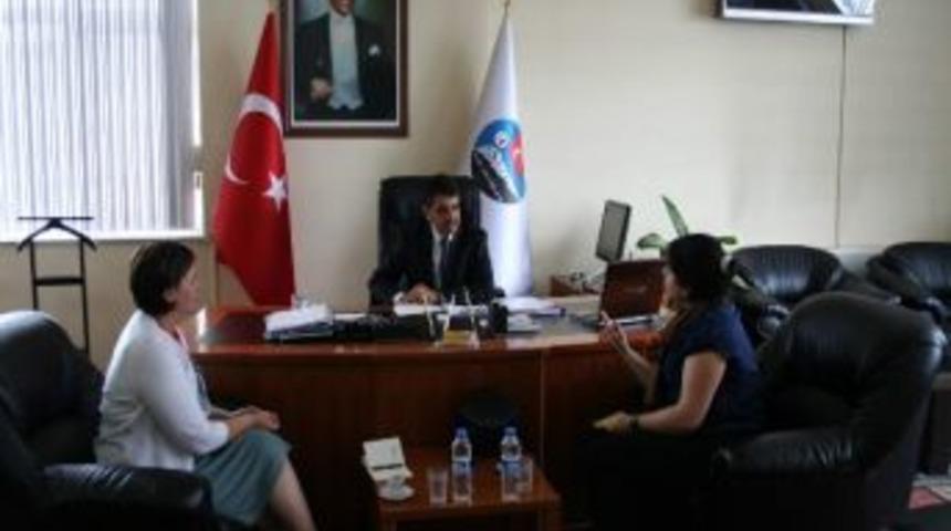 Abd K&uuml;lt&uuml;r Ateşesi Kars&rsquo;ta