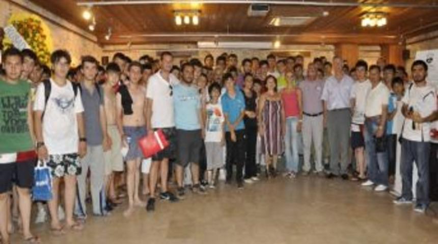 ''seyyah Ulu &Ccedil;ınarın İzinde'' Projesi İ&ccedil;in 160 Gen&ccedil; Kuşadası&rsquo;na Geldi