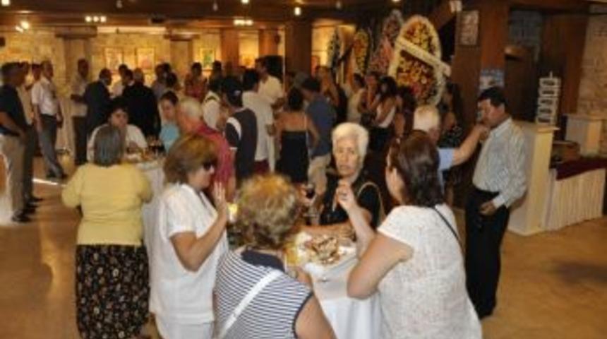 Kuşadası&rsquo;nda &ldquo;ge&ccedil;mişten &Ouml;yk&uuml;nme&rdquo; Resim Sergisi