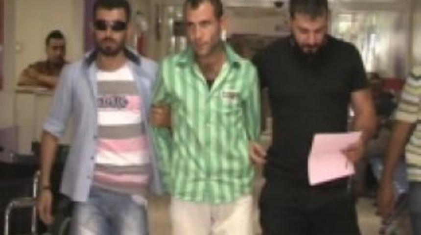 L&ouml;semili &ccedil;ocukların parasını &ccedil;aldı