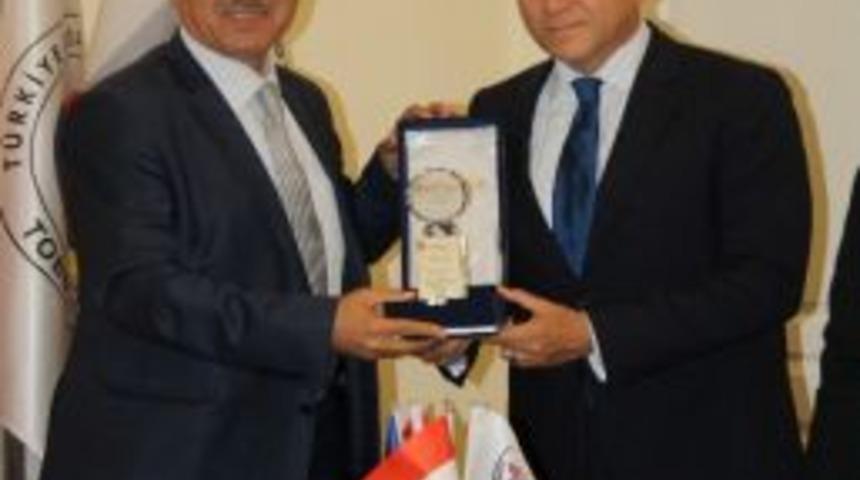 Macaristan İstanbul Konsolosu Kto&rsquo;yu Ziyaret Etti