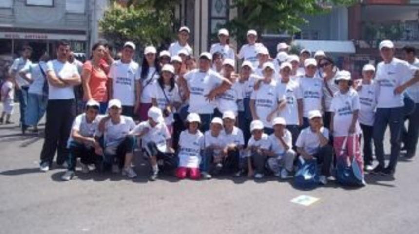 Ağrılı Gen&ccedil;ler İstanbul&rsquo;dan Mutlu D&ouml;nd&uuml;ler