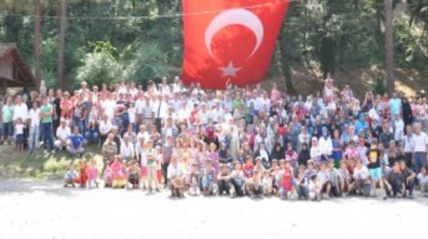 2 Bin Kişilik Aile Bir Araya Geldi