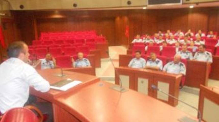 İzmit Belediyesi Zabıta M&uuml;d&uuml;rl&uuml;ğ&uuml; Ekipleri Durum Değerlendirmesi Yaptı