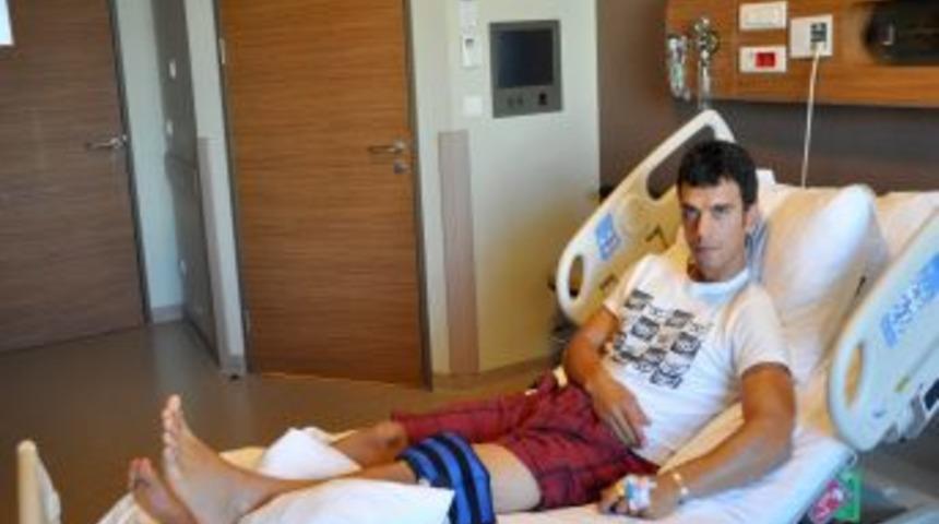 Milli Motosiklet&ccedil;i Kenan Sofuoğlu, Ameliyat Oldu