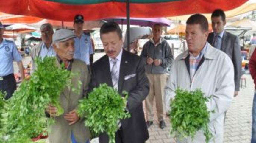 Esnafın Pazar Duası Geleneği Devam Ediyor