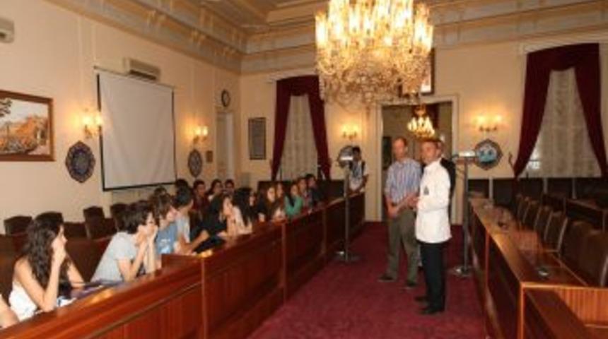 Robert Koleji &Ouml;ğrencileri, Bursa'nın Tarihi Ve Turistik Mekanlarını Gezdi