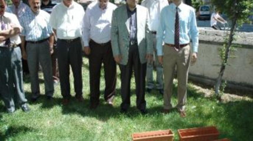 Sokak Hayvanlarına Su Bırakma Kampanyası