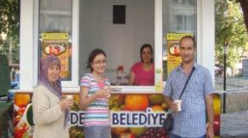 Sıcaklar Bastırdı &Ouml;demiş&rsquo;te Vitamin B&uuml;felere İlgi Arttı