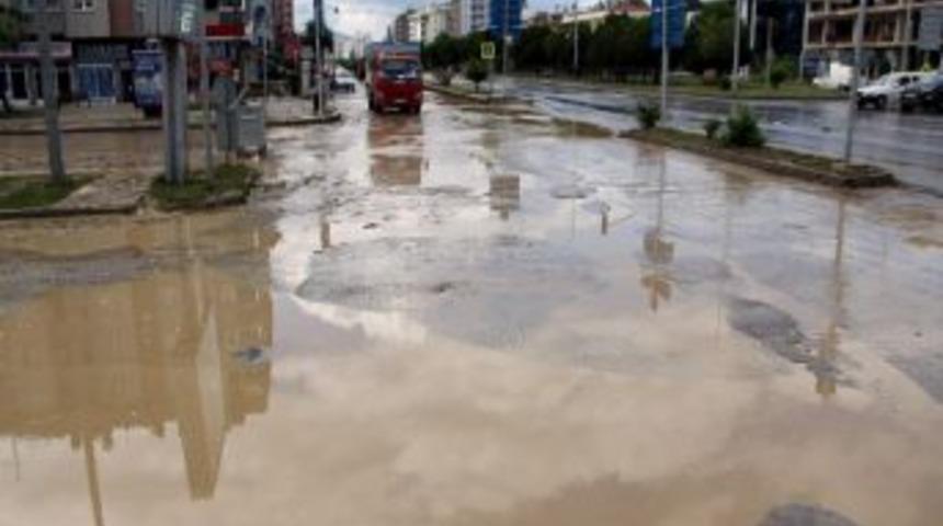 Sel Samsun&rsquo;da Da Etkili Oldu