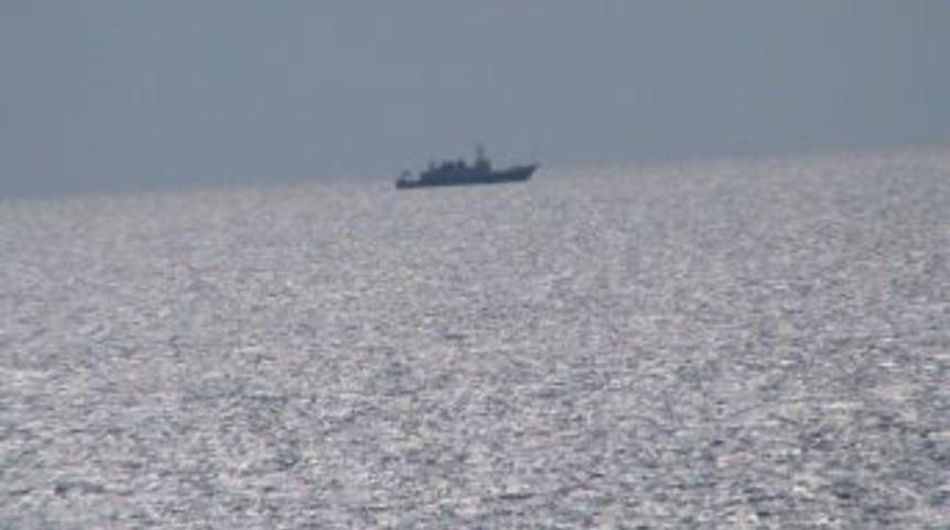 Nautilus, D&uuml;şen U&ccedil;ak I&ccedil;in Uluslararası Karasulara Hareket Etti