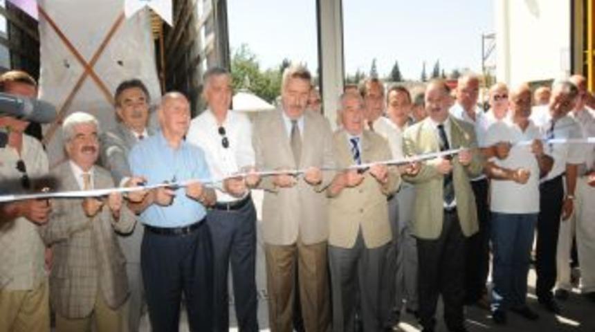 L&ouml;her'den Avusturya'ya 500 Bin Euroluk Y&uuml;r&uuml;yen Merdiven Ihracatı