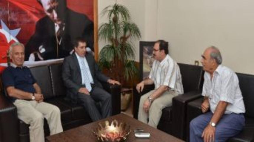 Vali K&uuml;&ccedil;&uuml;k&rsquo;ten Stk&rsquo;lara Ziyaret