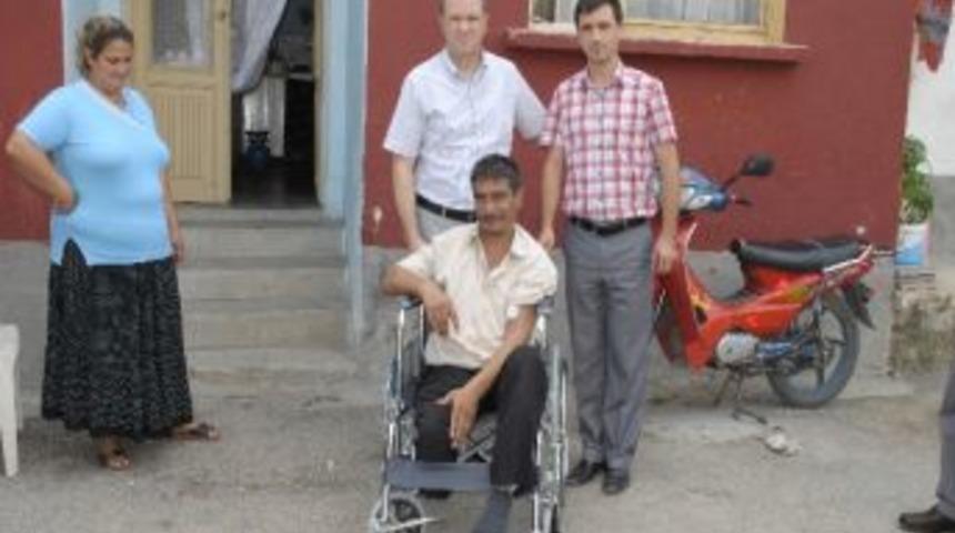 Tekerlekli Sandalyeler Teslim Edildi