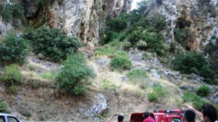 Kemalpaşa&rsquo;da Yangın Korkuttu