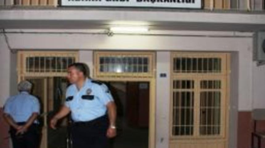 Hastaneye Kaldırılan Polis Memuru Hayatını Kaybetti